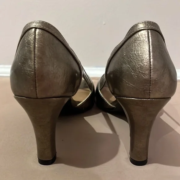 Antique Gold 3” Heels - Picture 3 of 8